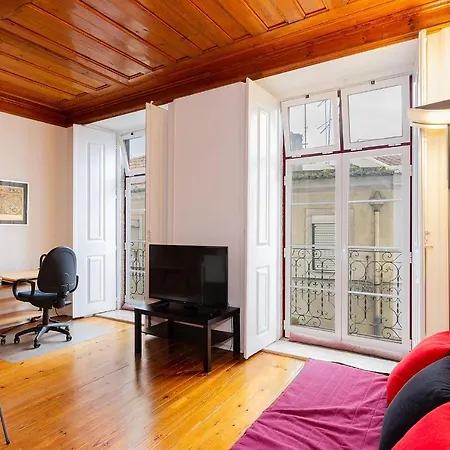 Alfama First Floor * ליסבון