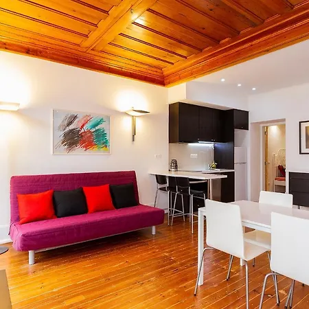 Alfama First Floor * ליסבון