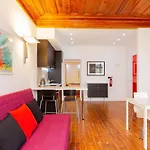 Alfama First Floor * 리스본
